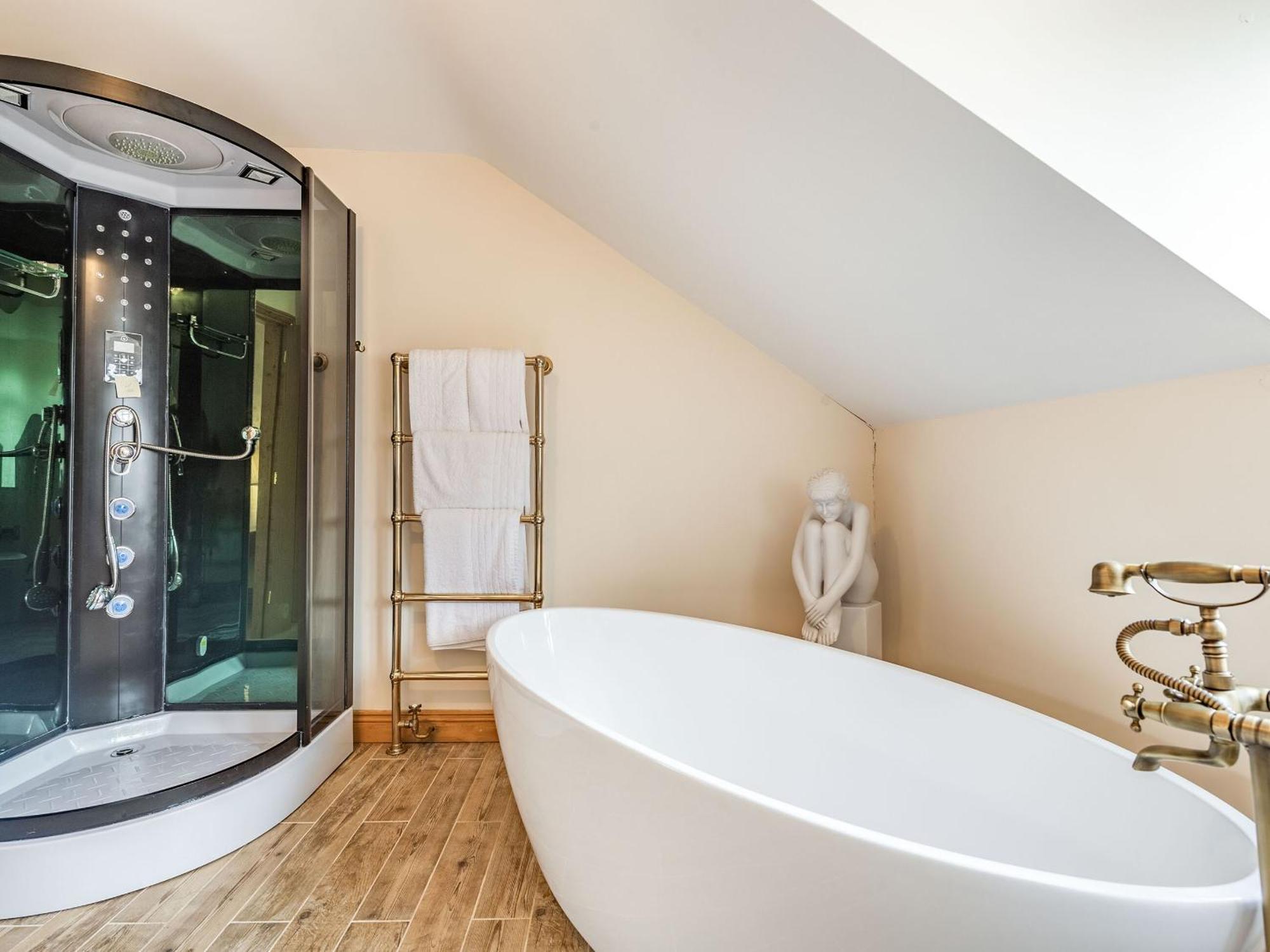 Paradise Cinderford ภายนอก รูปภาพ