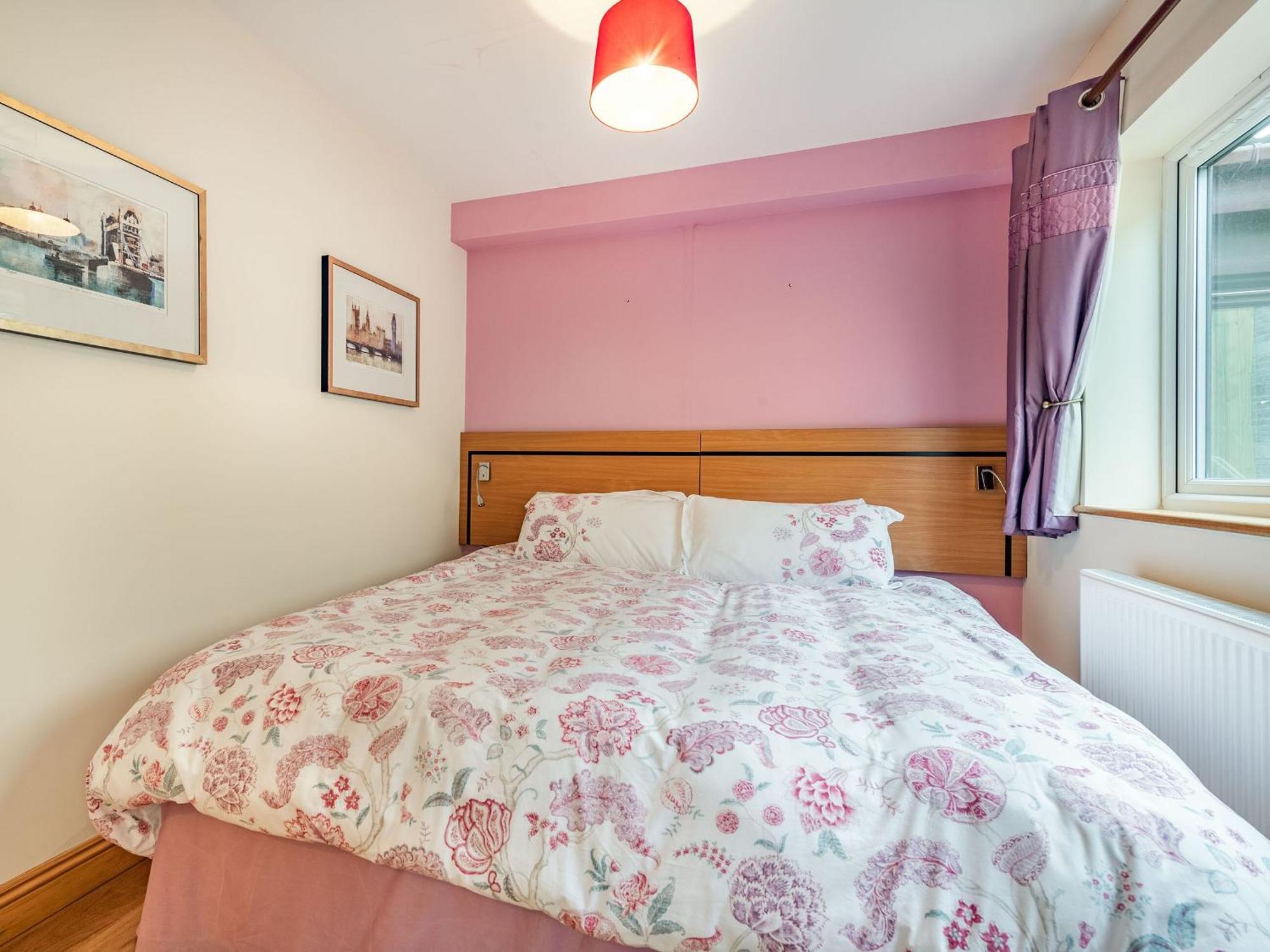 Paradise Cinderford ภายนอก รูปภาพ