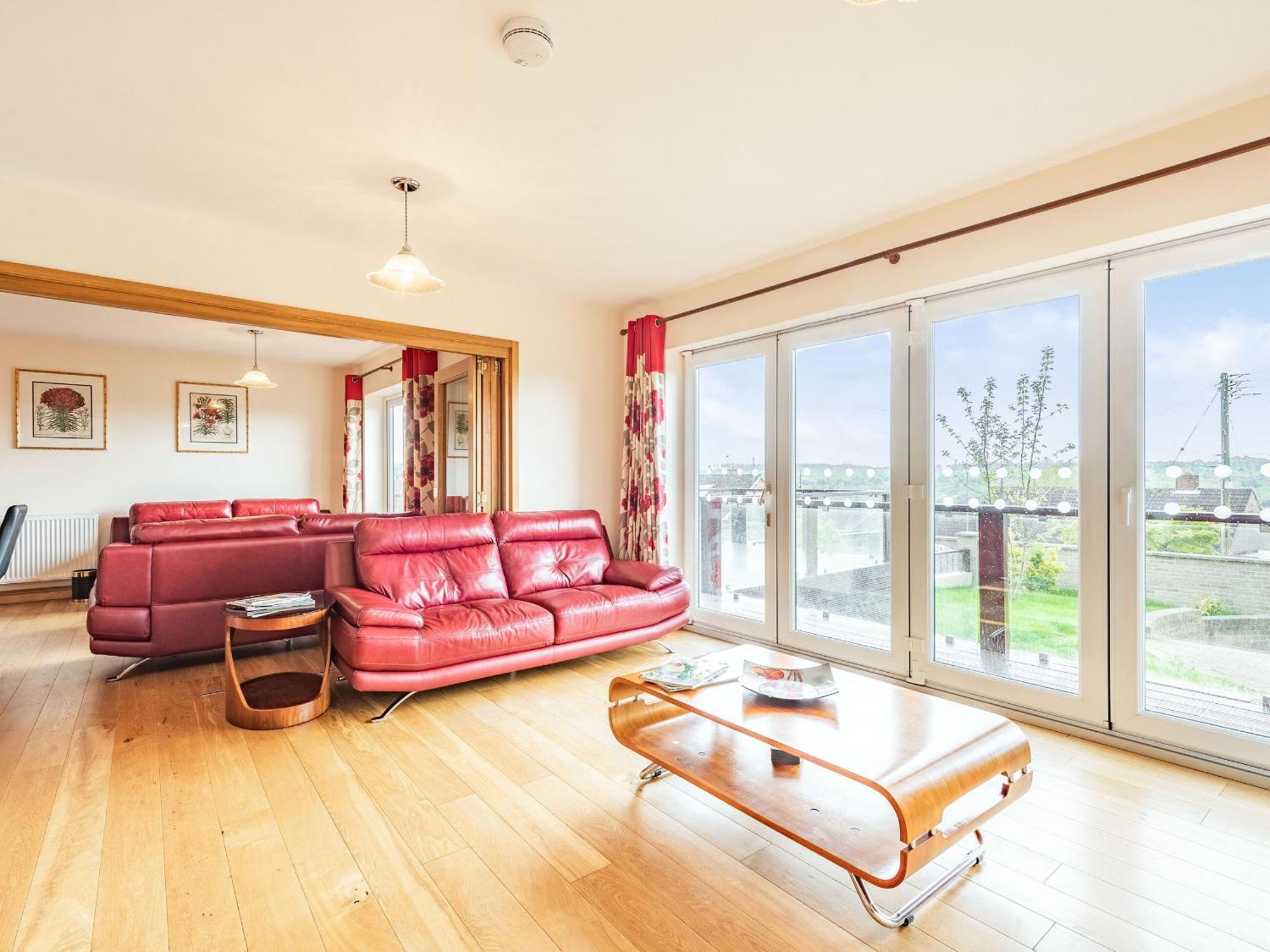 Paradise Cinderford ภายนอก รูปภาพ