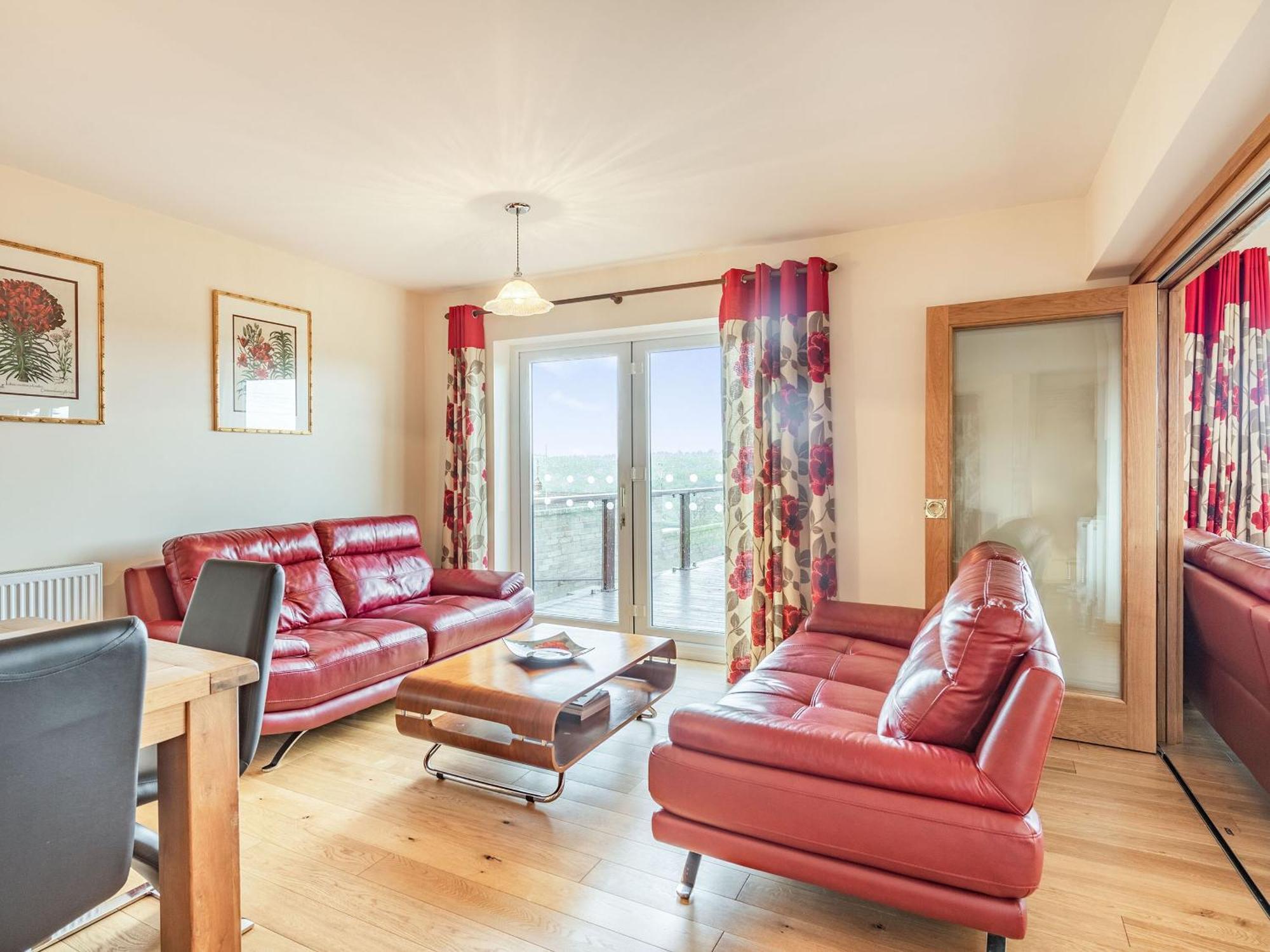 Paradise Cinderford ภายนอก รูปภาพ